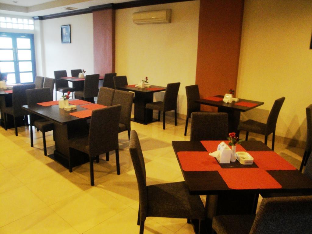 Imperial Hotel 肯达利 外观 照片