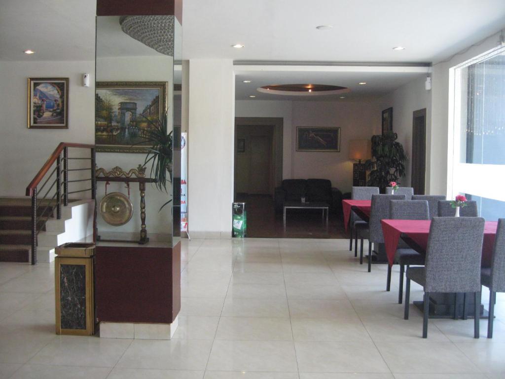 Imperial Hotel 肯达利 外观 照片