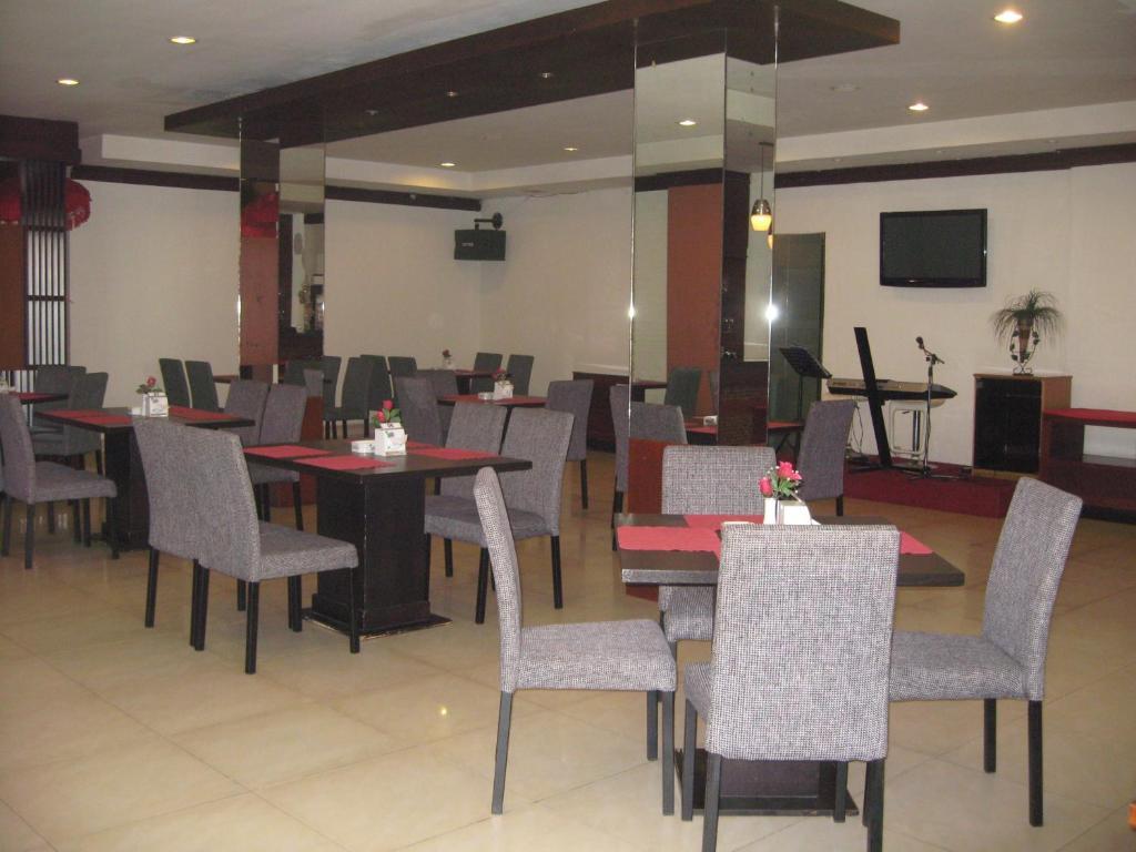Imperial Hotel 肯达利 外观 照片